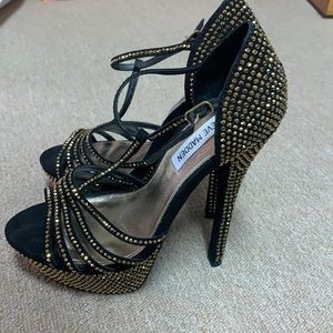 NEW Steve Madden Pumps